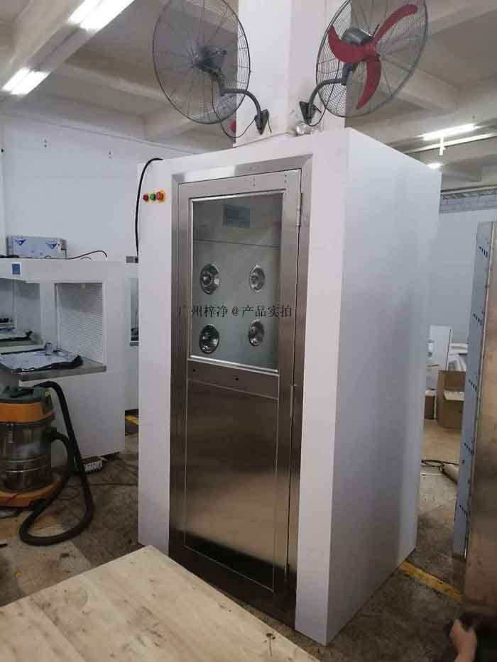 定期檢查風淋室的各個部件，如門密封、風速、風量和控制系統，確保其正常運行。