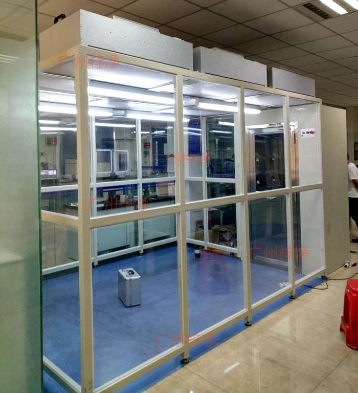 潔凈棚的尺寸應根據潔凈車間的需求而定，形狀一般采用矩形或方形，便于清潔和維護。